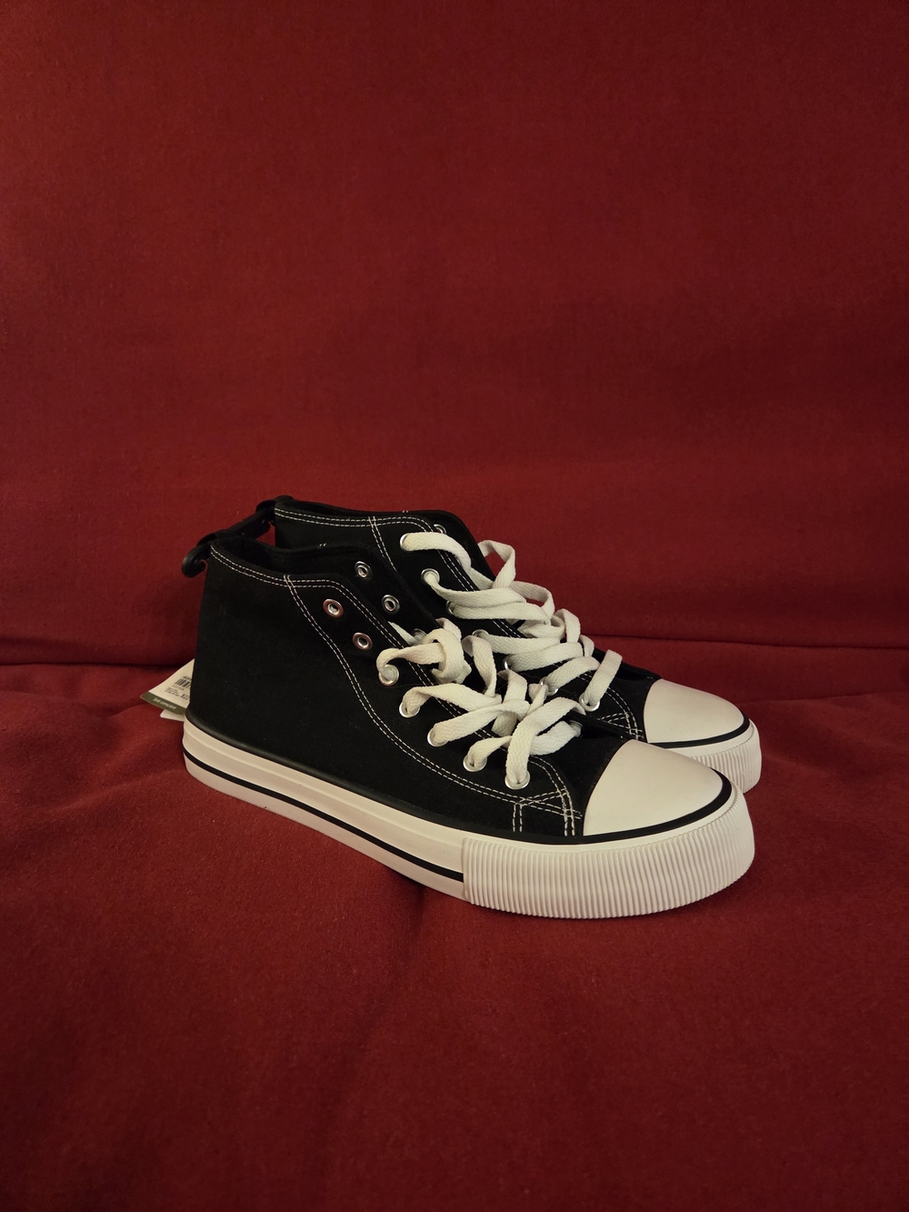Ardene Black High-Top Canvas Sneakers with White Accents